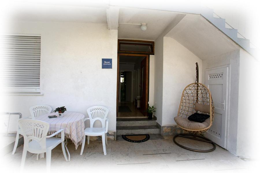 Josipa Apartment *